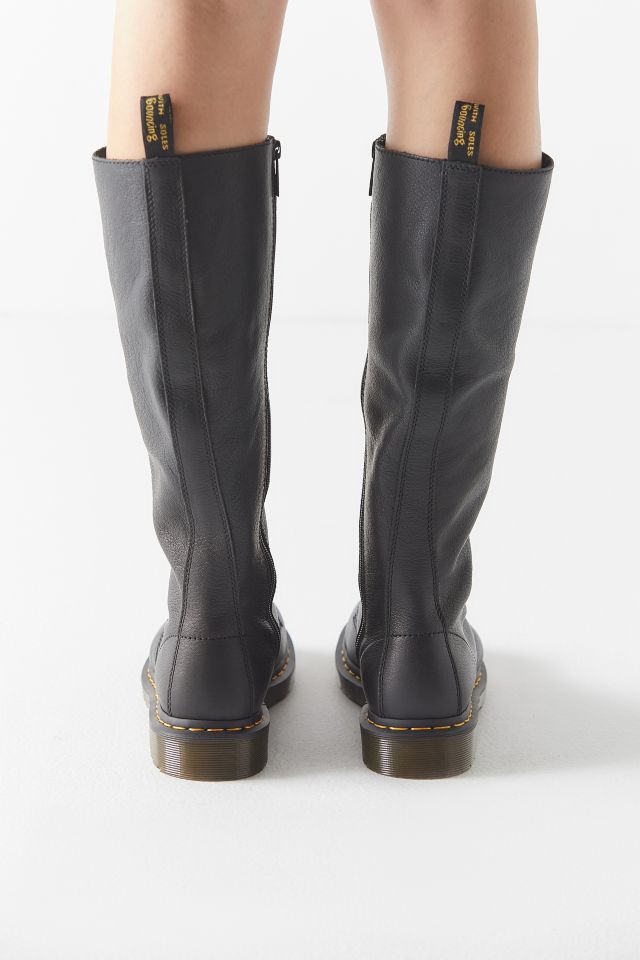 国内配送 Dr Martens WMNS 1B60 20 EYE BOOT BLACK Dr. Martens 1B60 20-Eye Zip Boot | Urban Outfitters