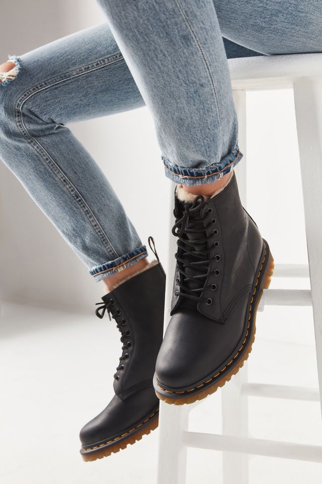 1460 serena fur lined best sale dr martens