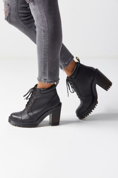 Dr. Martens Averil Boot | Urban Outfitters