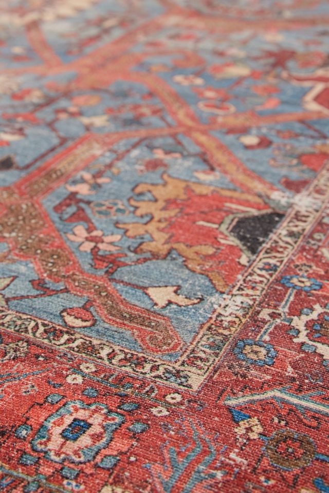 Winnie Printed Rug | Urban Outfitters Winnie Printed Rug | Urban Outfitters
