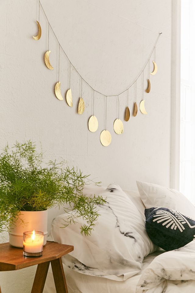 Hammered Extra-Long Metal Moon Cycle Banner | Urban Outfitters