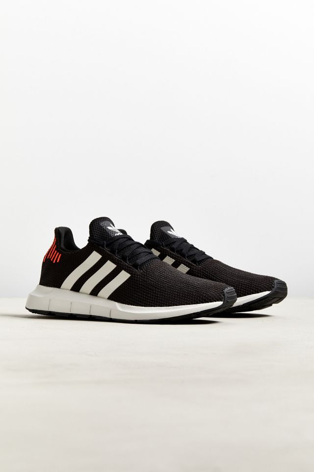 adidas Swift Run Sneaker | Urban Outfitters