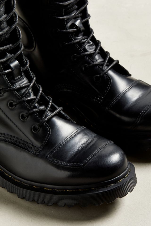 Dr. Martens Neilson 12 Eye Boot