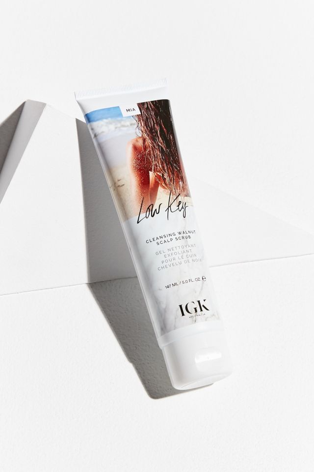 IGK Low Key Cleansing Walnut Scalp Scrub #1