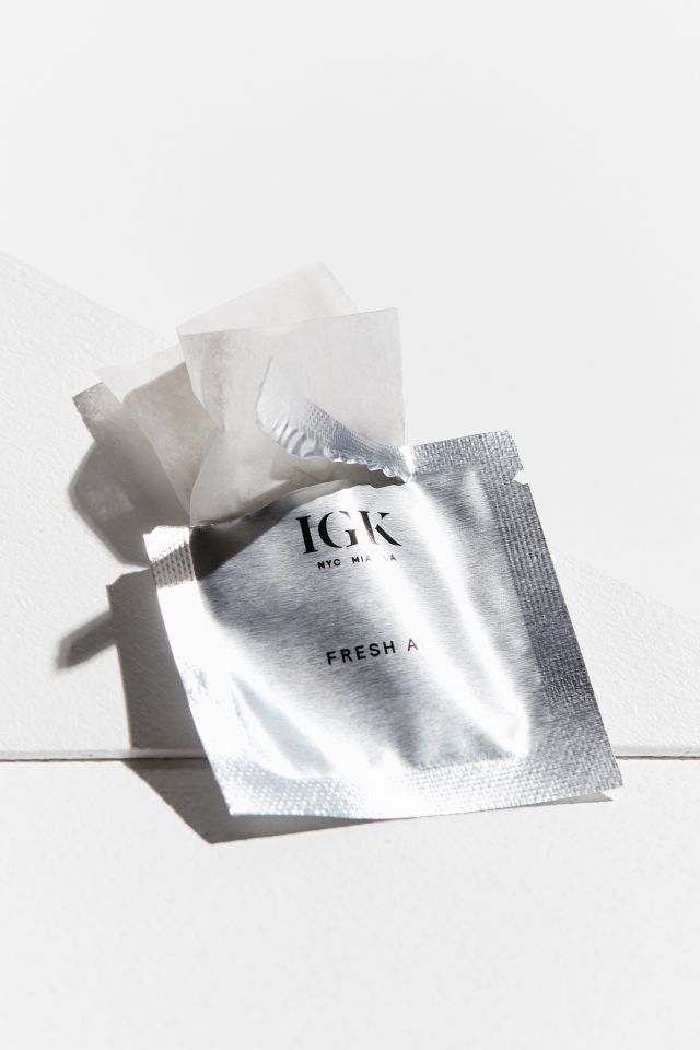 IGK Swipe Up Black Charcoal Dry Shampoo Hair Blotting Tissues #2