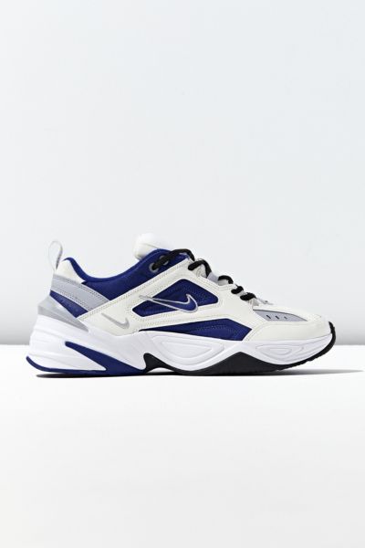 para justificar carbón Guante Nike M2K Tekno Classic Sneaker | Urban Outfitters