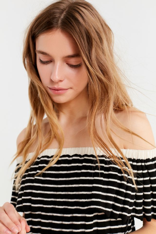 UO Remy Off-The-Shoulder Ruffle Sweater #3