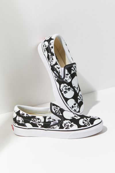 Vans skeleton slip clearance ons