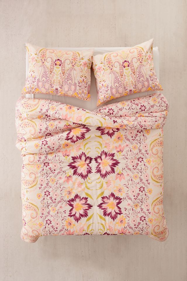 Sylvia Paisley Comforter #1