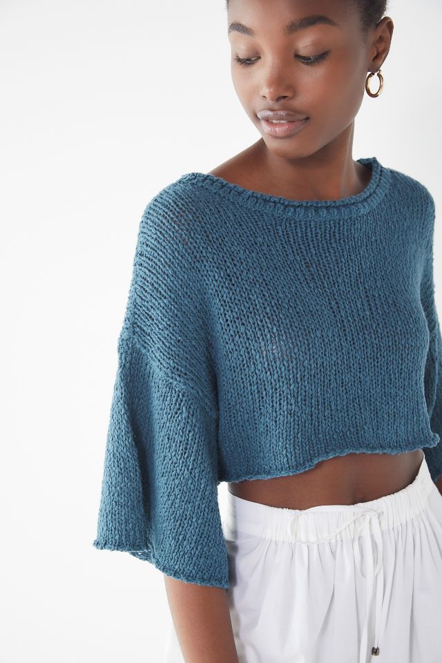 Chandail court à cape UO #1