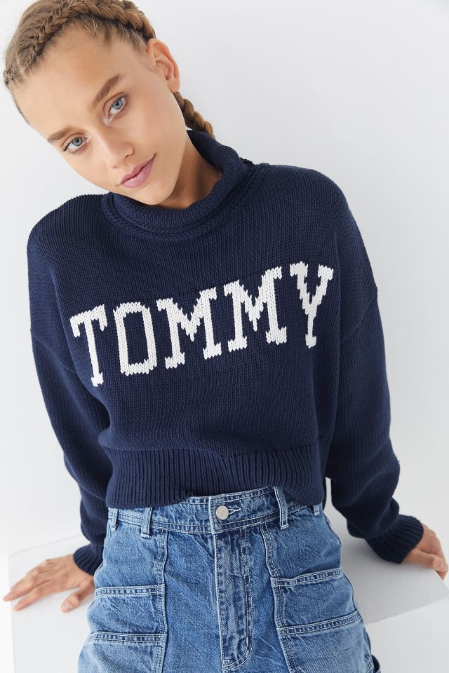 Tommy jeans 2025 logo turtleneck sweater