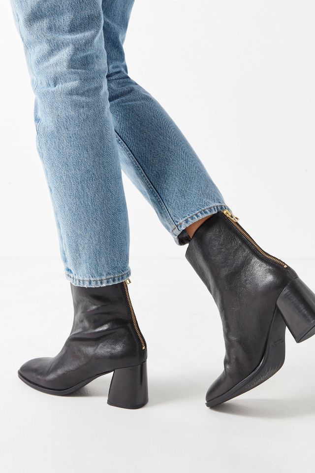 Vagabond Shoemakers Cindy Boot | Urban Outfitters Canada