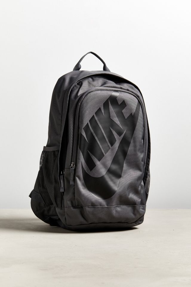 Nike hayward futura backpack black best sale