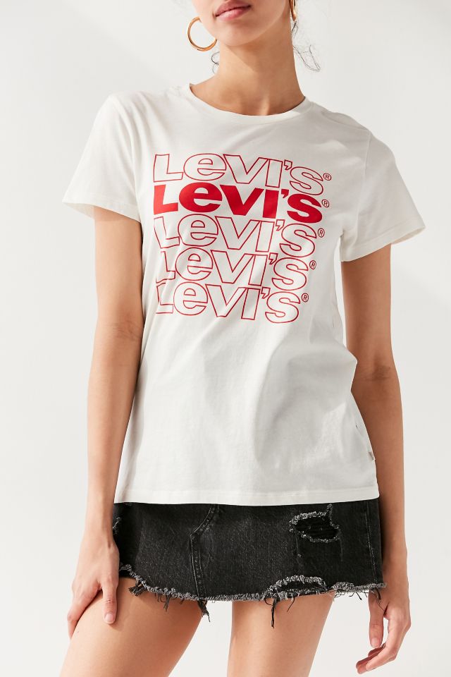 Levi’s Repeat Logo Tee | Urban Outfitters