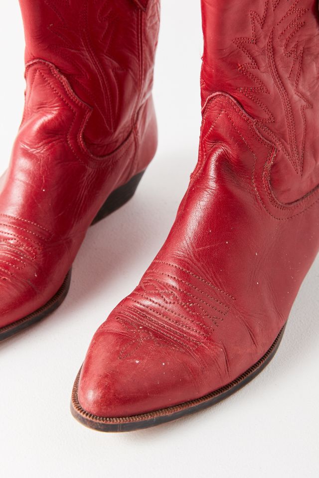 Urban outfitters 2025 red boots