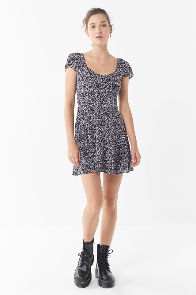 UO Finnigan Floral Mini Dress #3