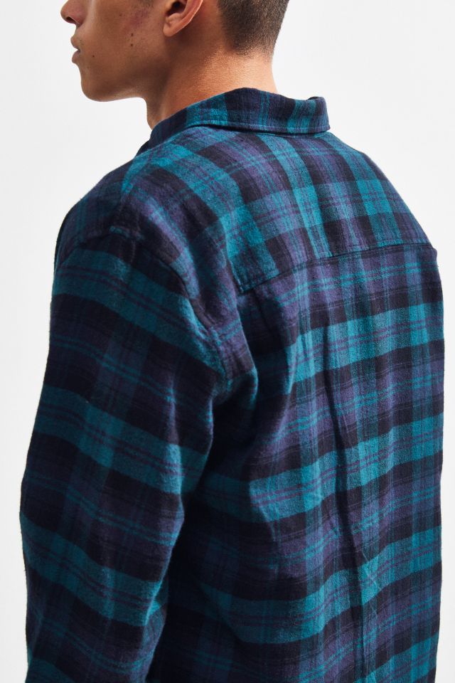 UO Plaid Flannel Button-Down Shirt  #4