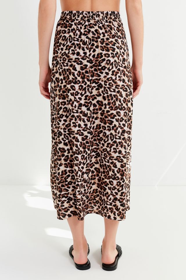 The Upside Ryker Leopard Print Midi Legging  Urban Outfitters Japan -  Clothing, Music, Home & Accessories