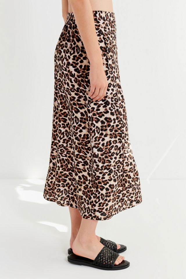 Uo ella leopard print hotsell midi skirt