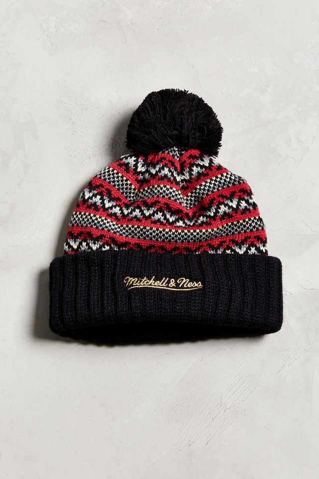 Mitchell & Ness Atlanta United Jacquard Pompom Beanie  display picture 1