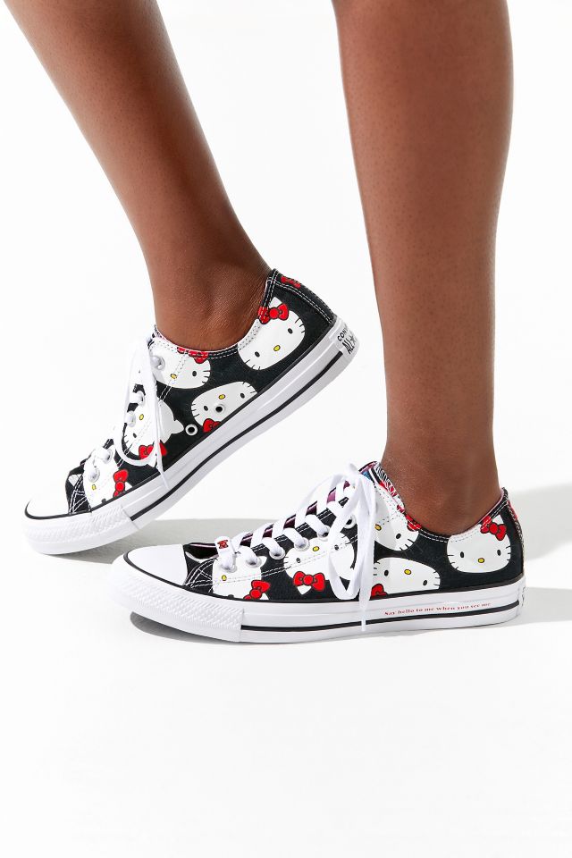 Hello kitty converse hot sale low top