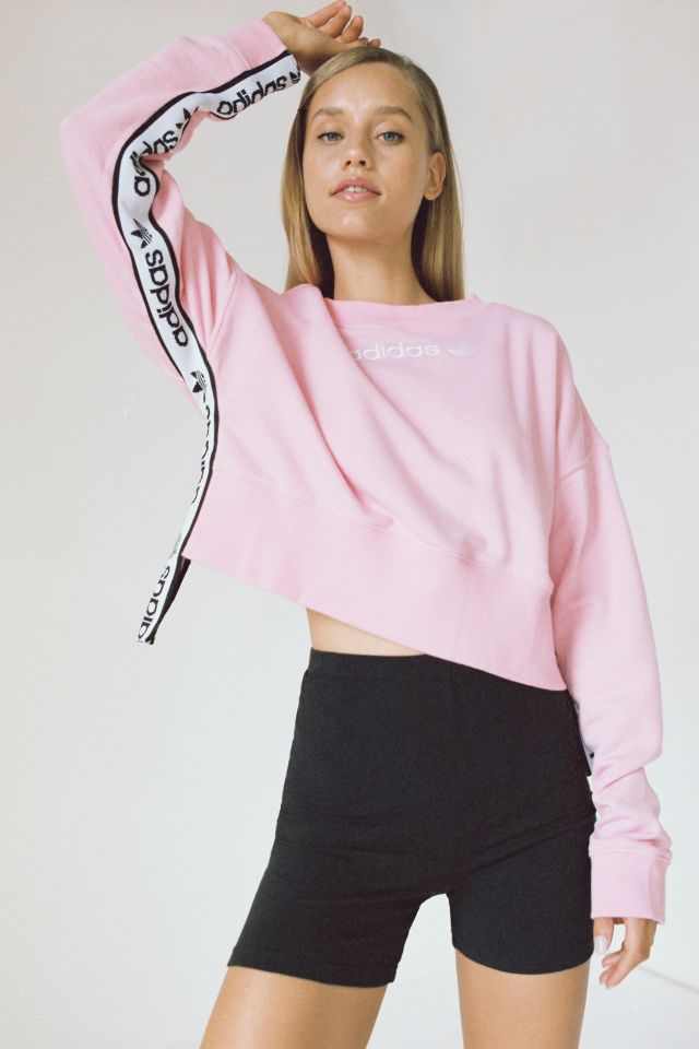 gereedschap acuut Calligrapher adidas Originals Side Tape Cropped Sweatshirt | Urban Outfitters