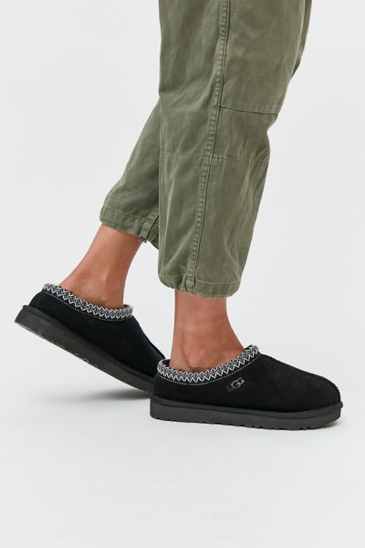 Urban outfitters hot sale ugg slippers