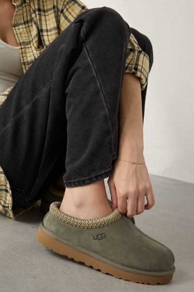 Ugg Slippers Round Toe Embroidered Trim In Green