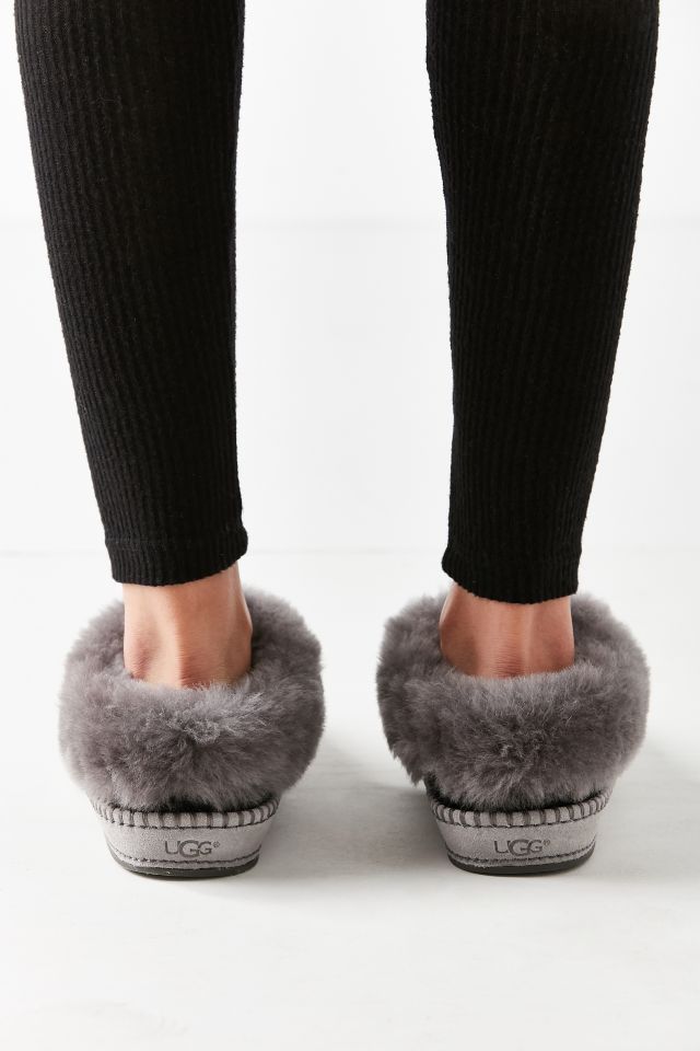 Ugg wrin 2024 slippers black