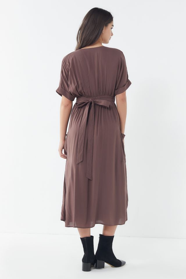 Uo gloria on sale midi wrap dress