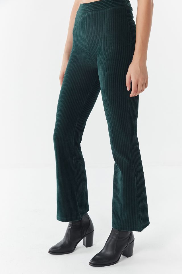 Pantalon Évasé Court en Velours Côtelé UO Cassidy #1