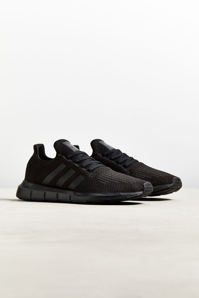 adidas swift run black and white