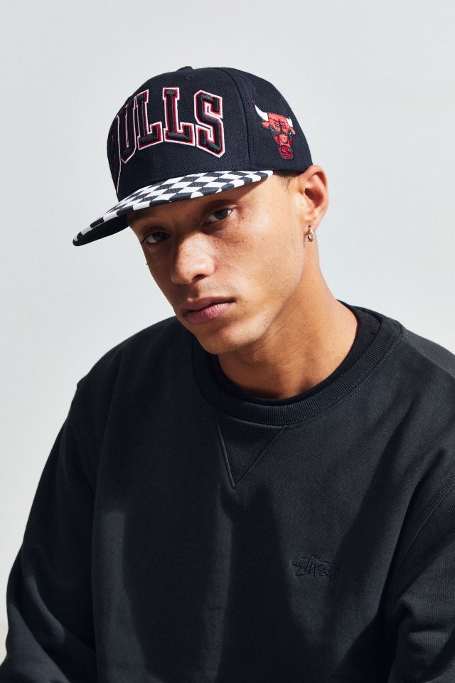Mitchell & Ness Chicago Bulls Champions Hat  Urban Outfitters Japan -  Clothing, Music, Home & Accessories