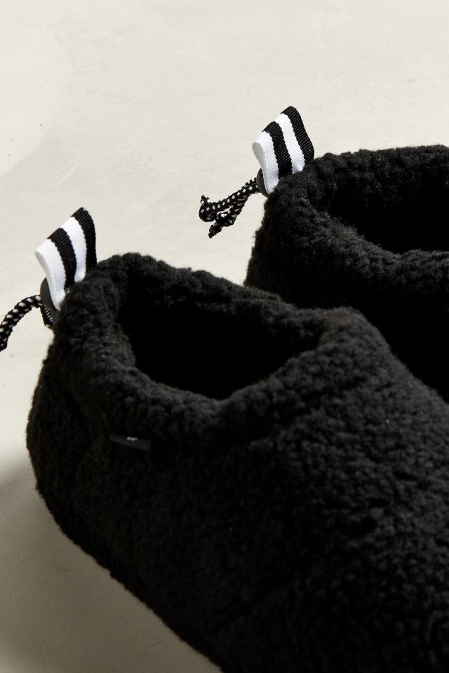 UO Allover Sherpa Slipper #3