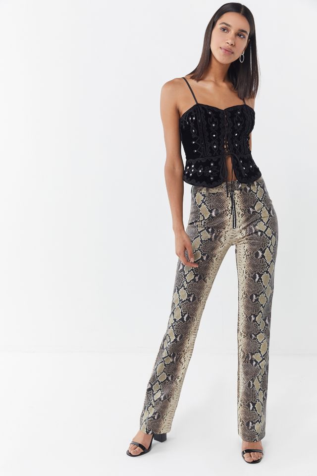Haut Corset Brodé en Velours Bella UO #3