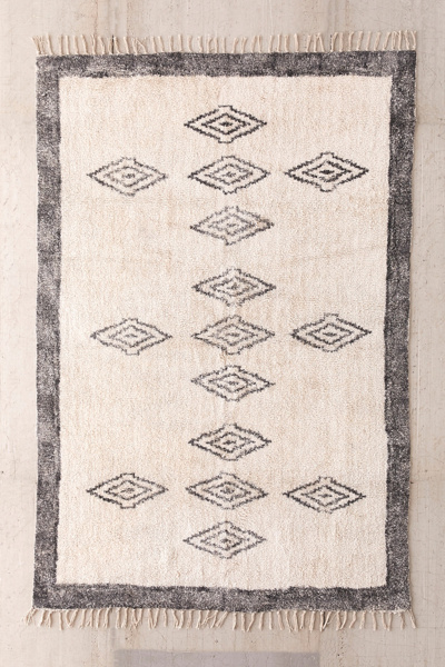 Haysley Diamond Tufted Rug