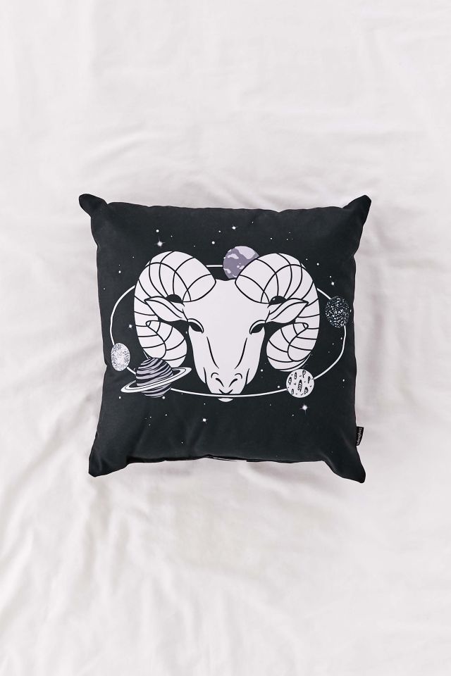 Coussin Décoratif Zodiac Henn Kim Pour Deny #1