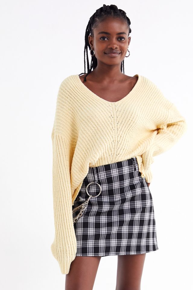 UO Whitney Plush V-Neck Sweater #3