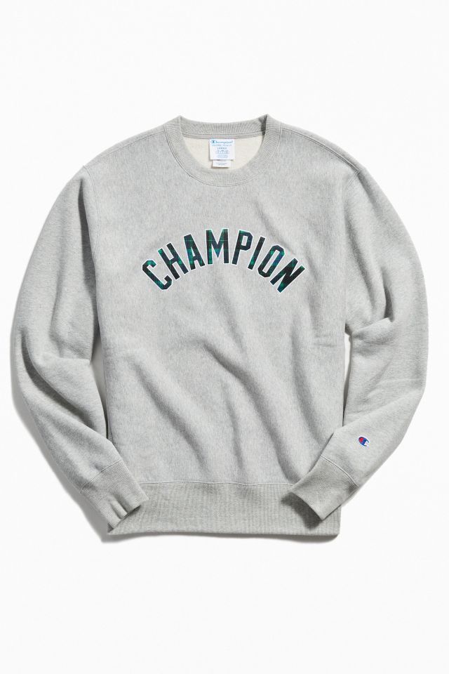 Champion sweater 2025 urban outfitters valencia