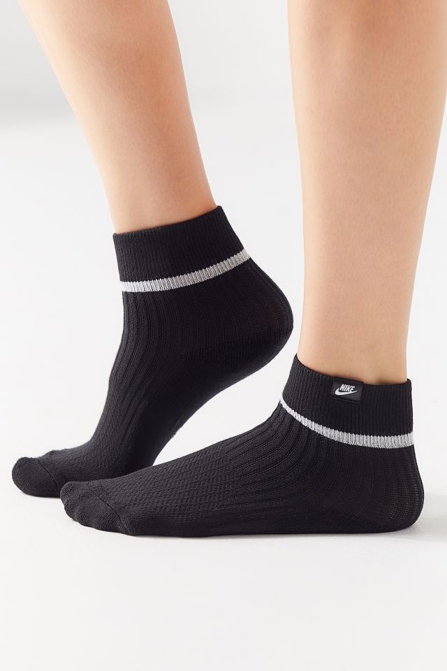 snkr sox nike