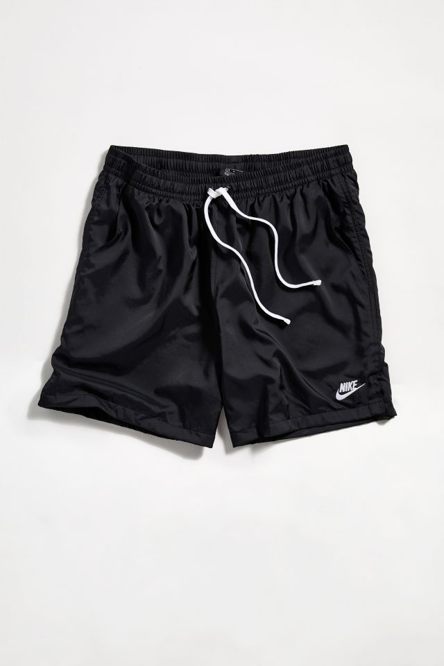 Declaración Independiente sostén Nike Sportswear Nylon Short | Urban Outfitters
