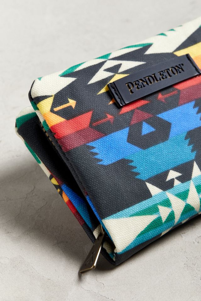 Pendleton Canopy Canvas Accordion Wallet | Urban Outfitters