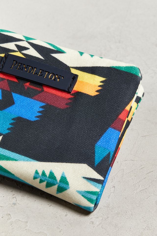 Pendleton Canopy Canvas Accordion Wallet | Urban Outfitters