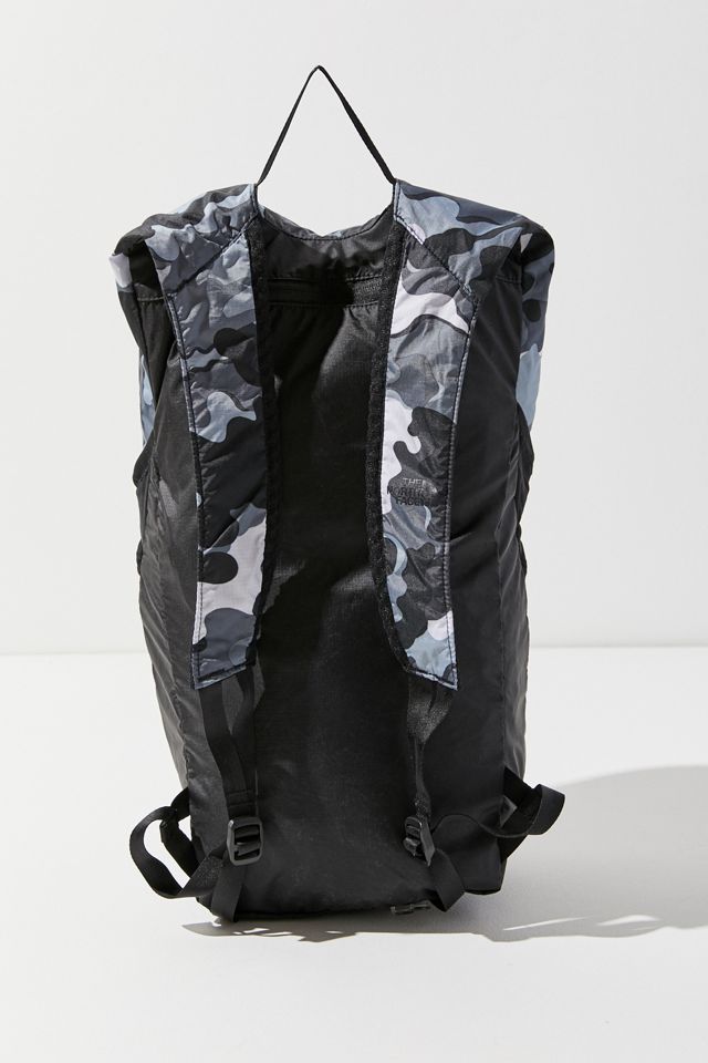 best travel backpack 2018 osprey Osprey Best Travel Backpack Osprey Daylite Carry-On Travel Pack 35L Review  (Perfect For Minimalists?)