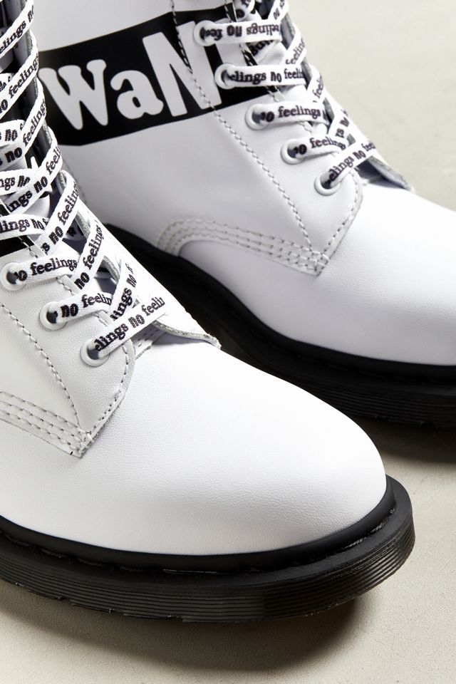 Dr. Martens X Sex Pistols 1490 10-Eye Boot | Urban Outfitters