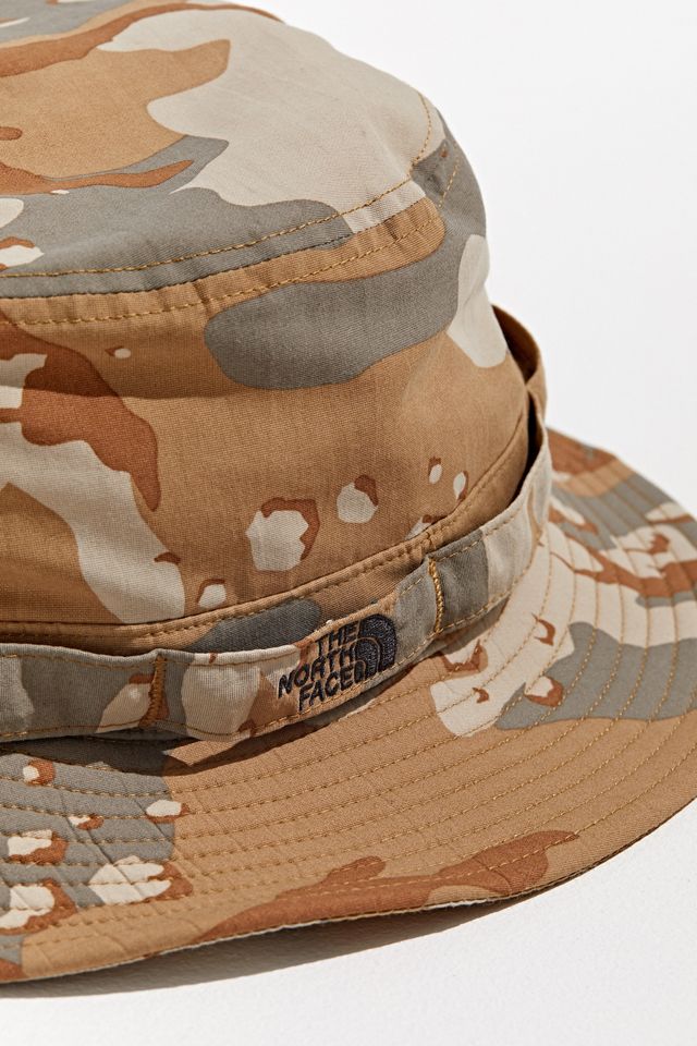 Schetovoditel Aja Sorzheniya The North Face Class V Brimmer Hat Desert Camo Plazh Pozdravete Reshavam