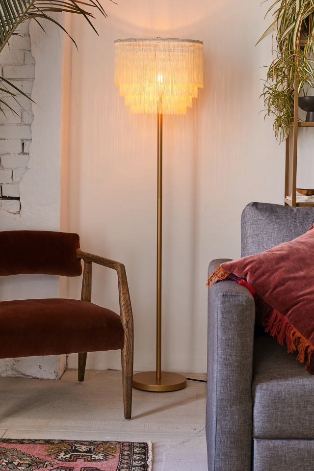 til midler Grund Phoebe Tiered Fringe Floor Lamp | Urban Outfitters