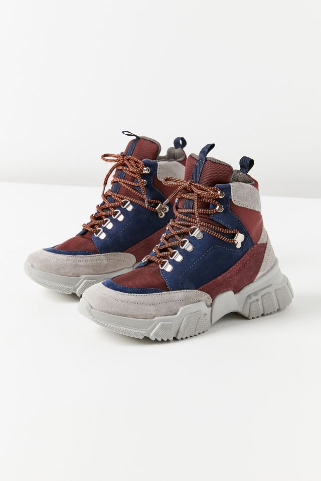 Urban outfitters hotsell hiking boots