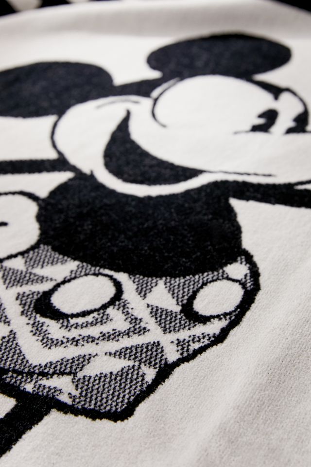 Pendleton Disney’s Mickey Salute Bath Towel #2