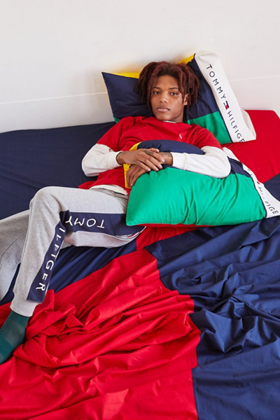 Tommy Hilfiger UO Exclusive Colorblock Sheet Set | Urban Outfitters